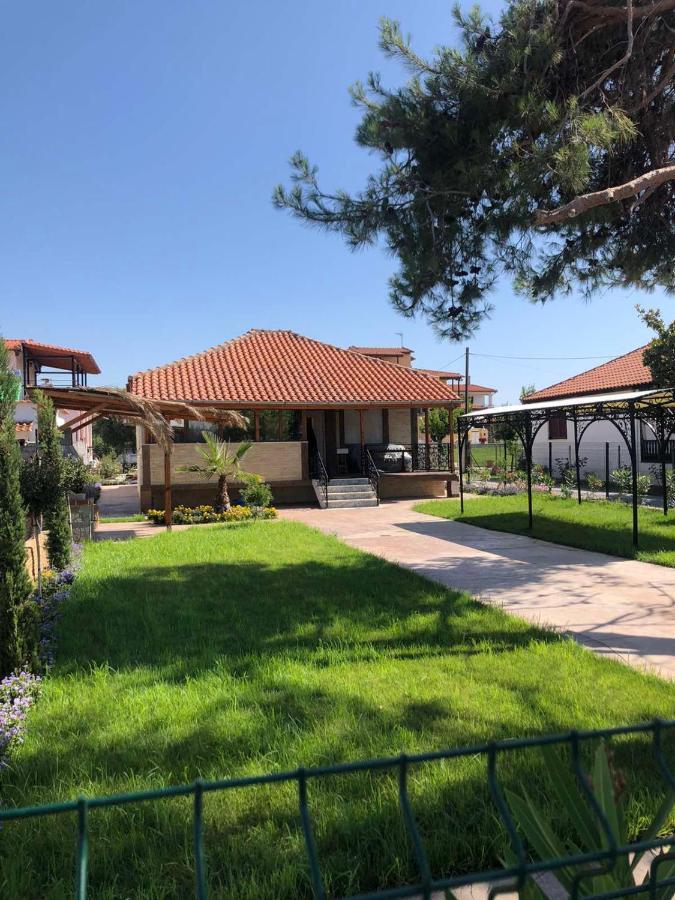 Guest House Costa 2 Karianí Dış mekan fotoğraf