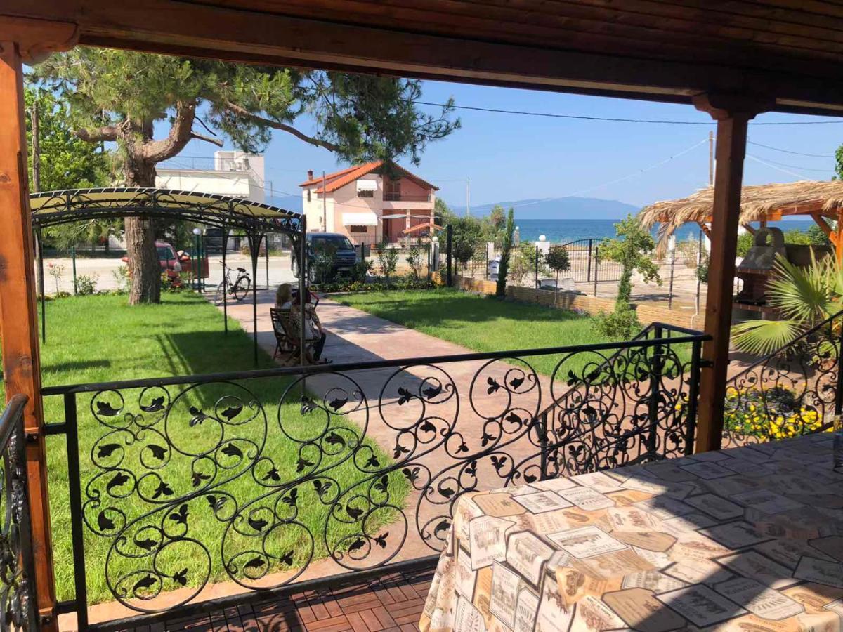 Guest House Costa 2 Karianí Dış mekan fotoğraf